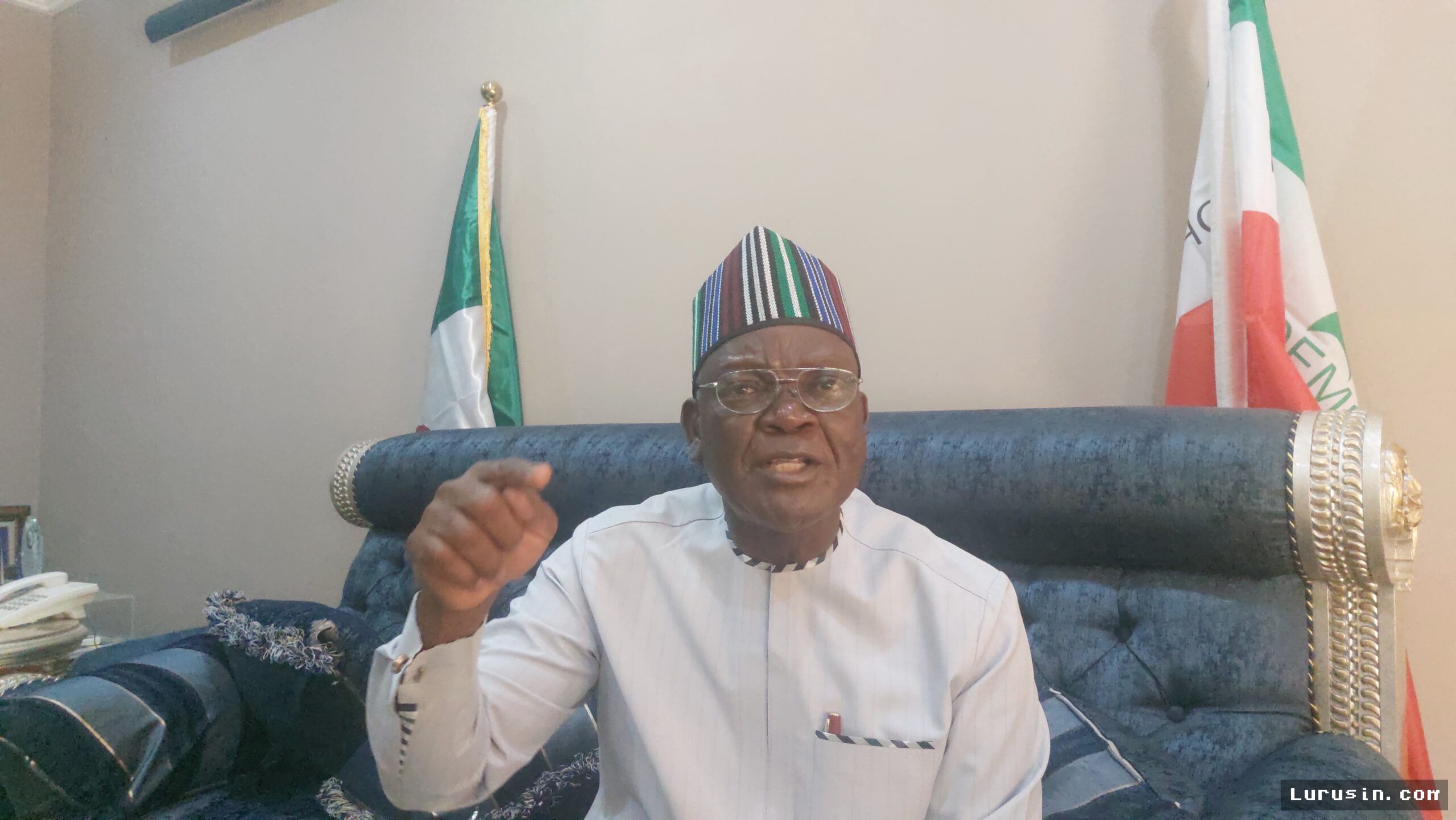 NIGERIA — Samuel Ortom Kecam Penghadangan Rombongan Politisi Peter Obi