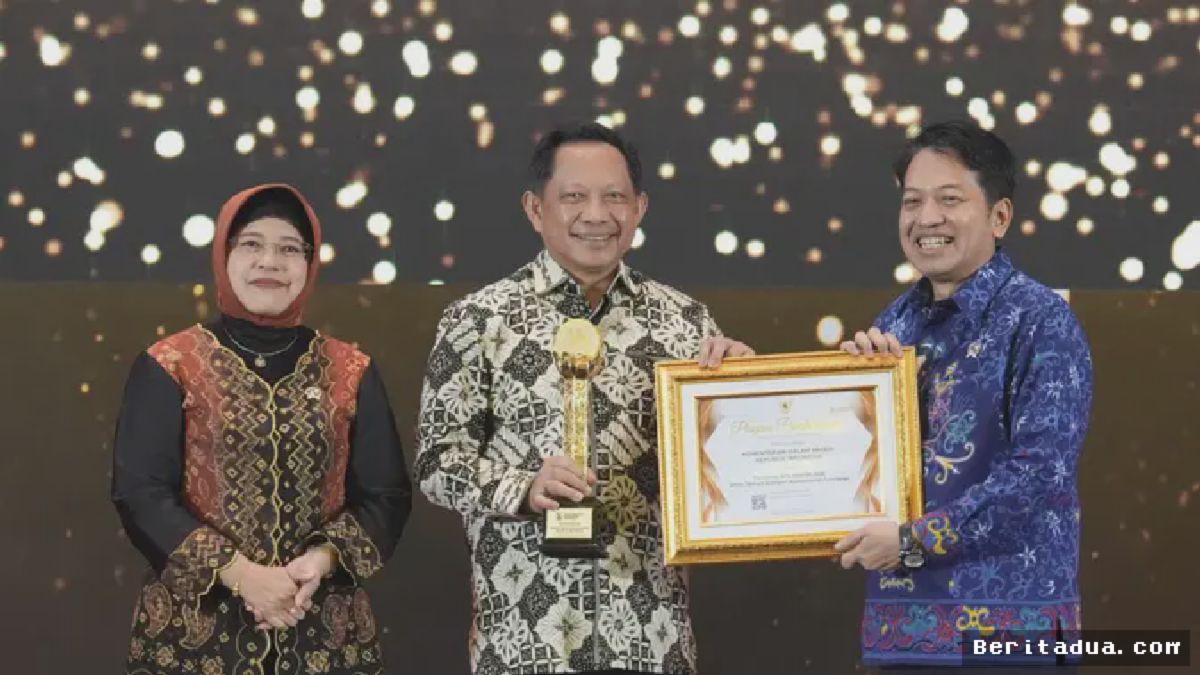 Kemendagri Raih Penghargaan Statistik Daerah dari BPS