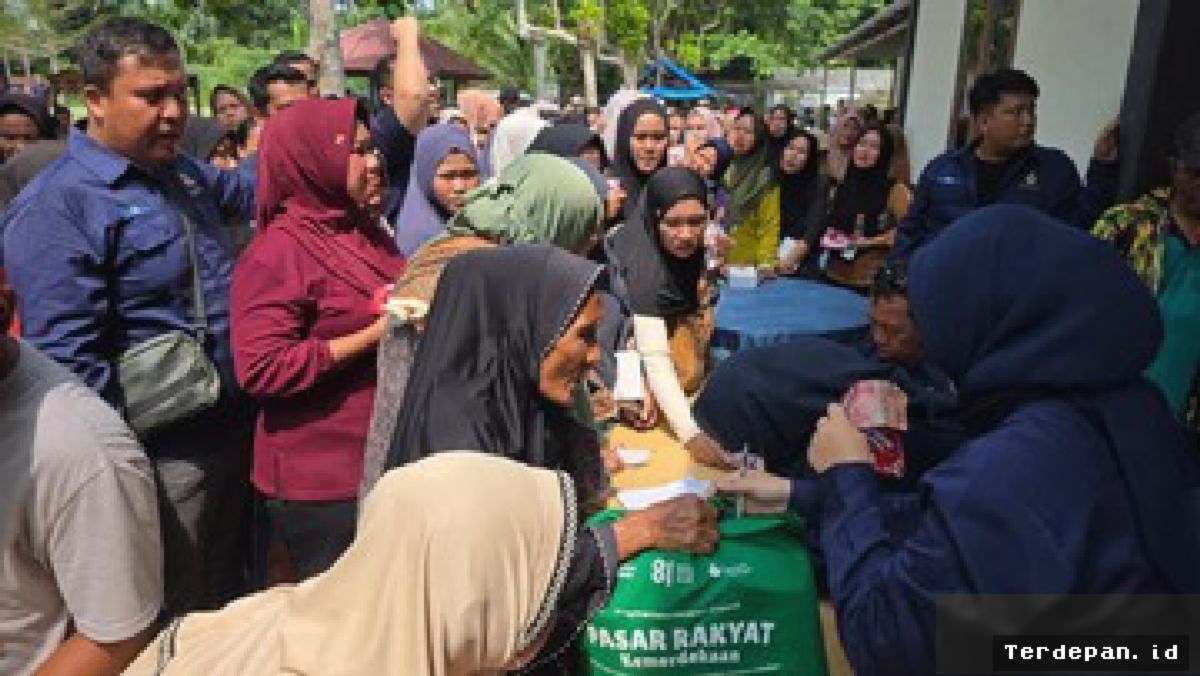 Agrinas Palma Gelar Pasar Rakyat dan Cek Kesehatan di Labuhanbatu