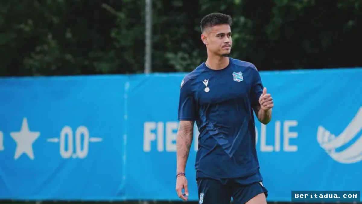 Mees Hilgers Terlibat Latihan Bersama SC Heerenveen