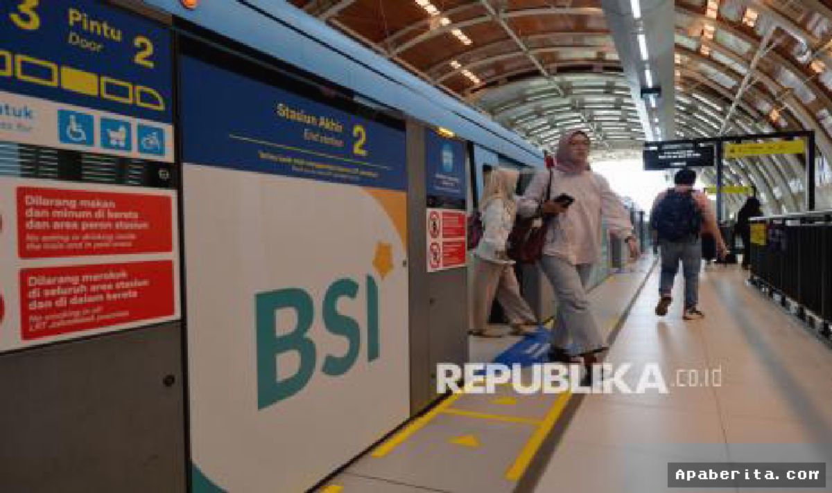 JAKARTA — LRT Jabodebek Uji Coba Keberangkatan Pagi Pukul 05.30 WIB