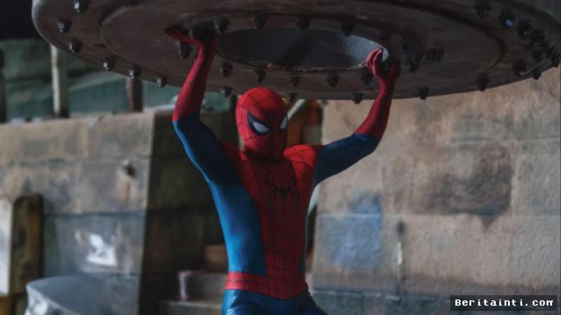 PARIS — Spider-Man Cetak Rekor Penonton Film Superpahlawan di Prancis