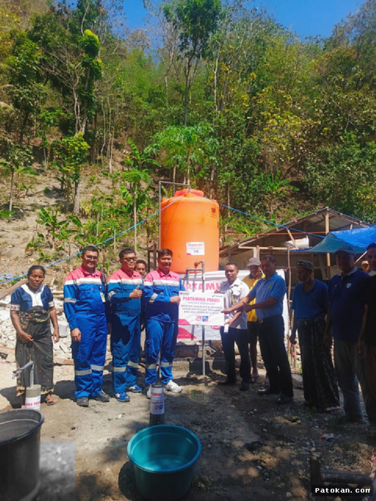 Pertamina Hadirkan Sarana Air Bersih untuk Korban Gempa di Manggarai