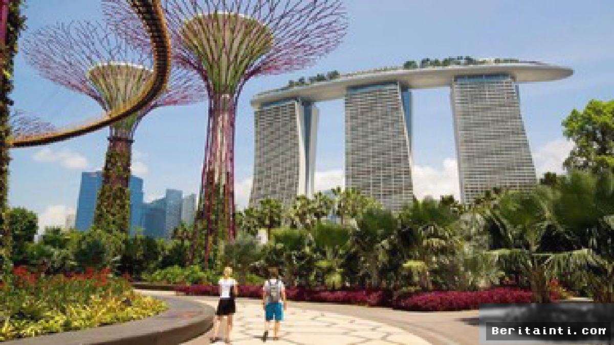 SINGAPURA — Keluhan Turis AS Soal Biaya Mahal Memicu Perdebatan
