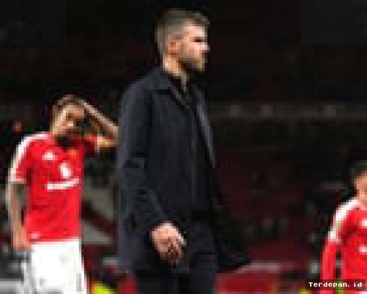 Manchester United Tersingkir dari Piala Liga, Michael Carrick Tuntut Evaluasi Total