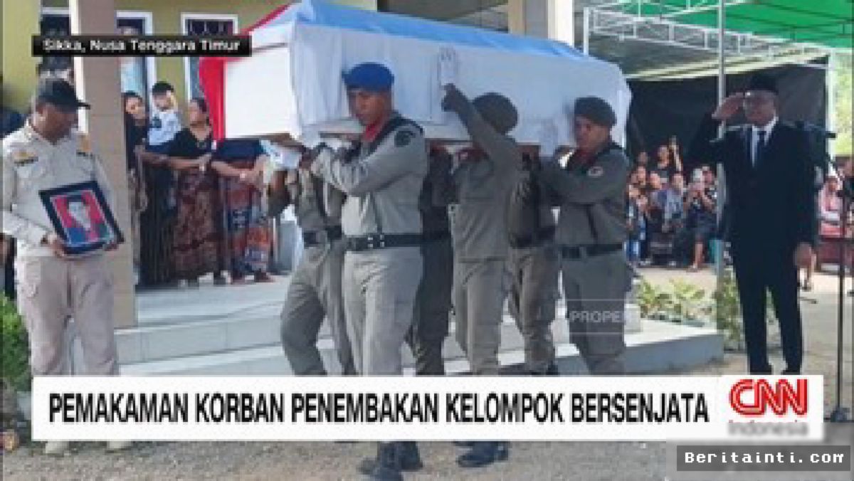 PAPUA — Jenazah Dokter Alfonsius Korban Penembakan Kelompok Bersenjata Dimakamkan