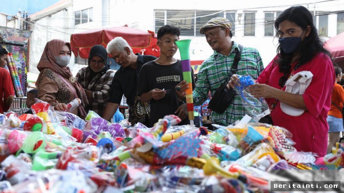 Pasar Asemka — Gen Z Sulap Modal Minim Jadi Bisnis Reseller Viral