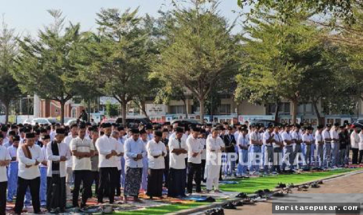 Dampak Kekeringan Meluas, Ribuan Warga Majalengka Gelar Shalat Istisqa Berjamaah