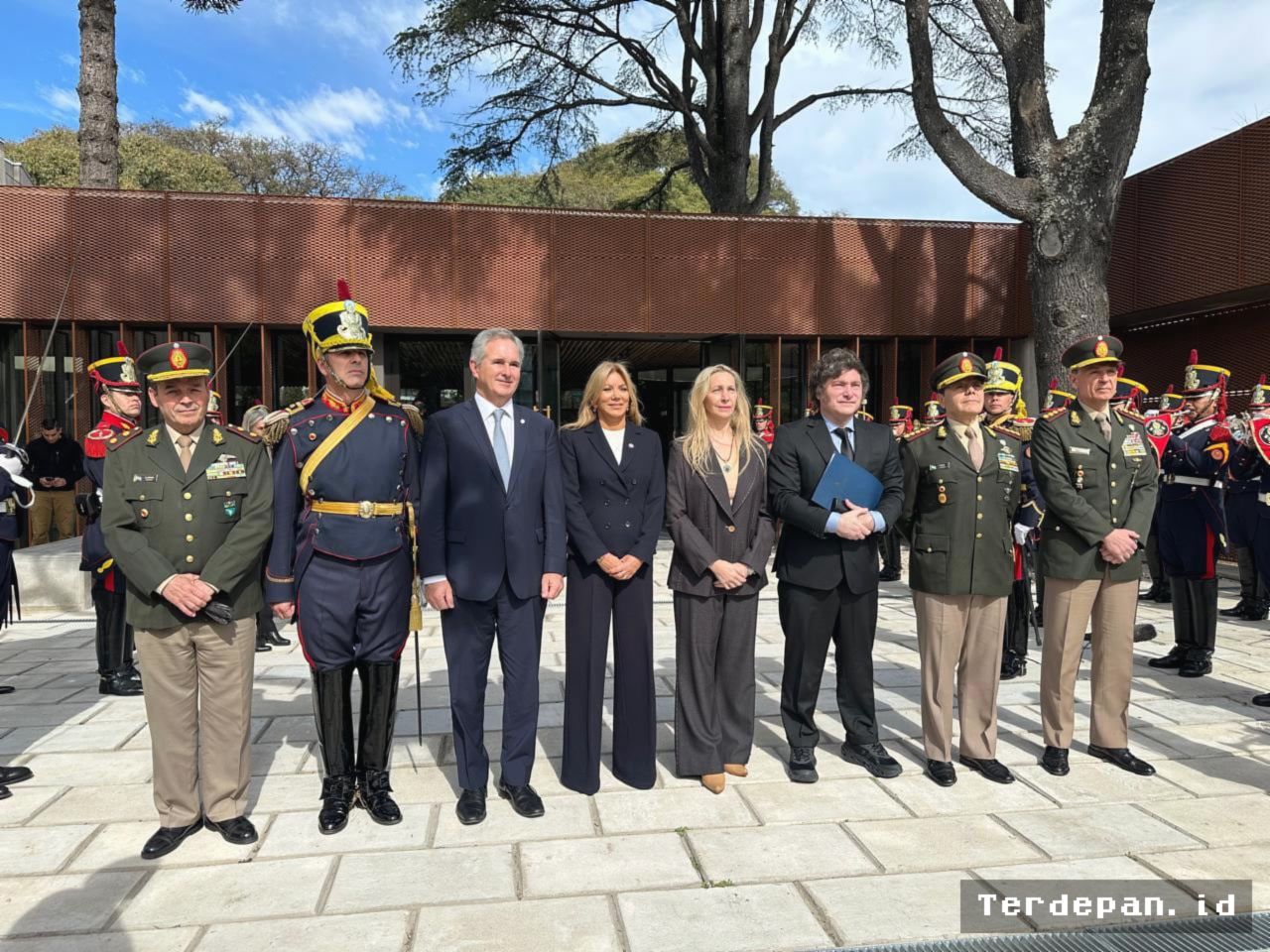 BUENOS AIRES — Javier Milei Resmikan Museum Interaktif Granaderos a Caballo