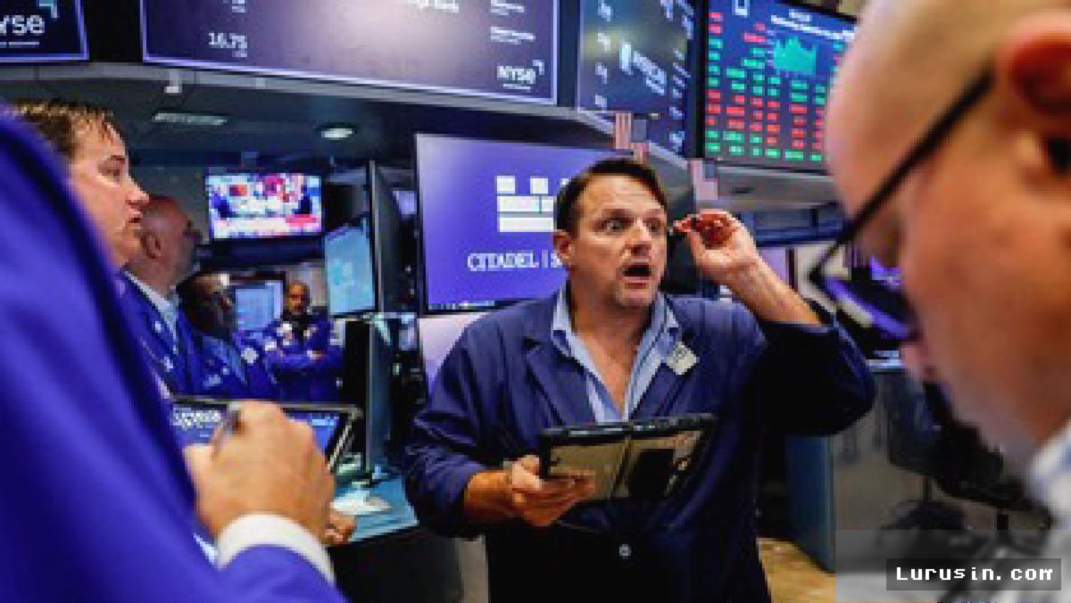 Wall Street Anjlok: The Fed Naikkan Suku Bunga Jadi 4 Persen