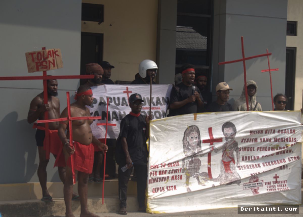 Sorong — Kantor MRP Papua Barat Daya Dipalang Adat Dua Suku