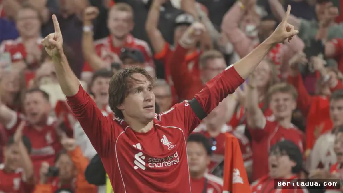 Chiesa Bersinar, Liverpool Tundukkan Bournemouth di Anfield