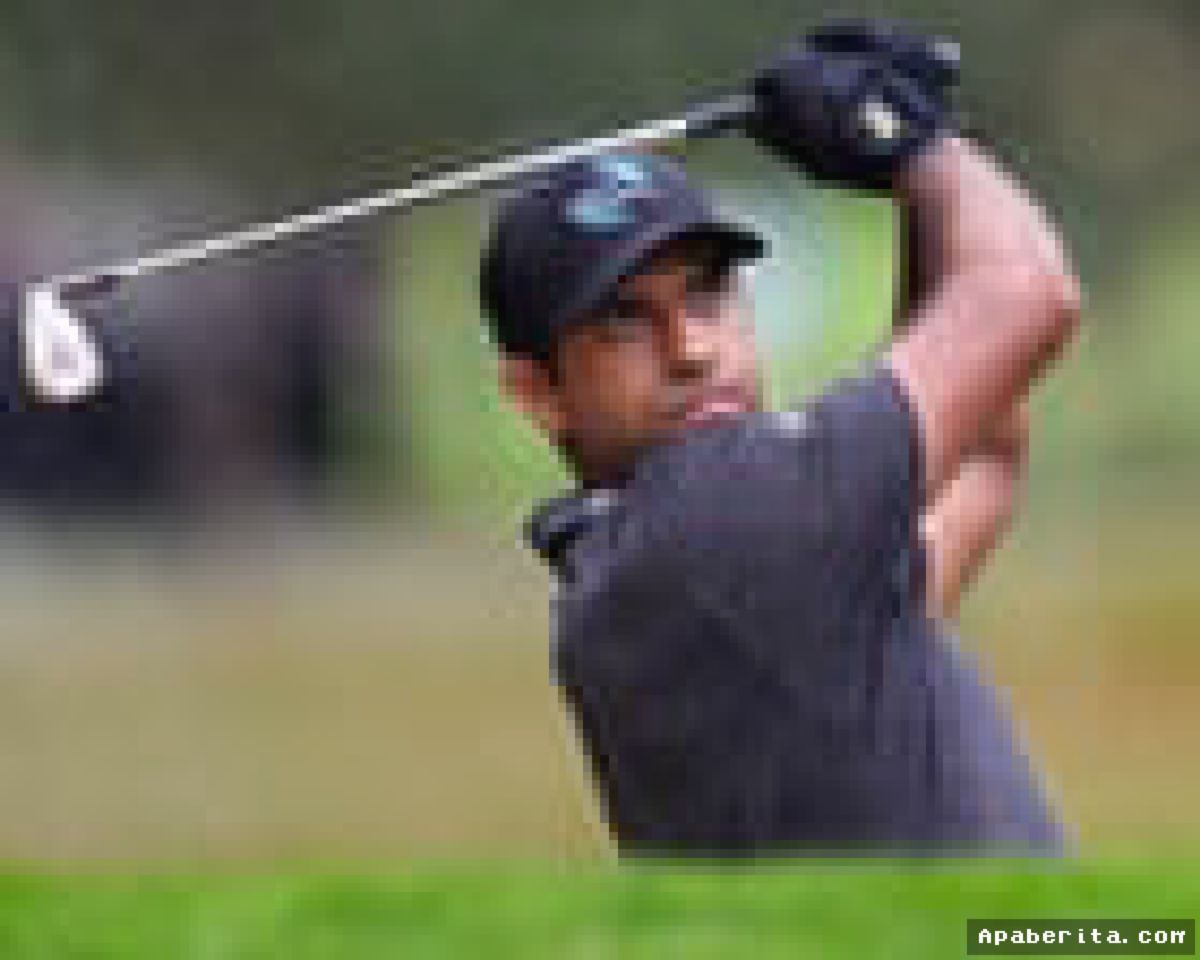 WENTWORTH — Aaron Rai Pimpin PGA Championship, Ungguli Rory McIlroy