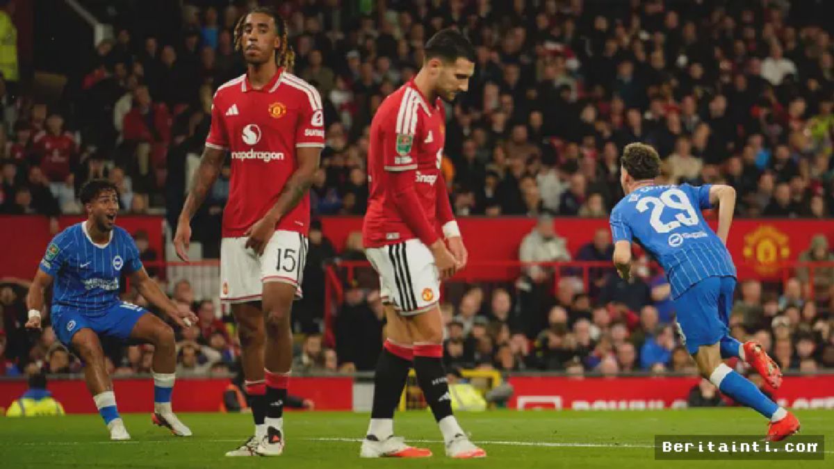 Gol Maxim De Cuyper Singkirkan Manchester United dari Ajang Carabao Cup