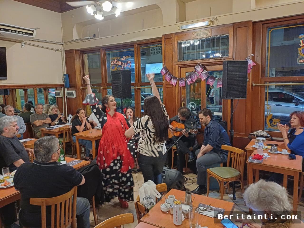 BUENOS AIRES — Festival Bares Notables Kembali Hadirkan 75 Kedai Bersejarah