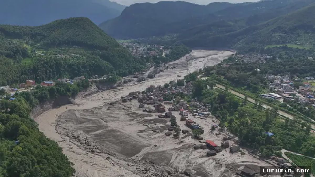 Banjir Bandang Terjang Nuwakot Nepal, Tim SAR Berpacu Selamatkan Korban