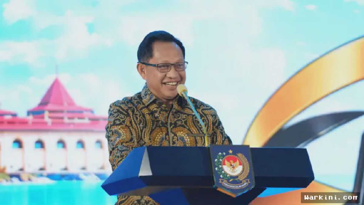 JAKARTA — Kemendagri Beri Penghargaan Pemda Berprestasi Maluku dan Nusa Tenggara