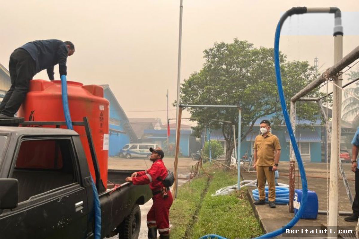 Pontianak Siapkan 1 Juta Liter Air Tawar Atasi Krisis Air Baku
