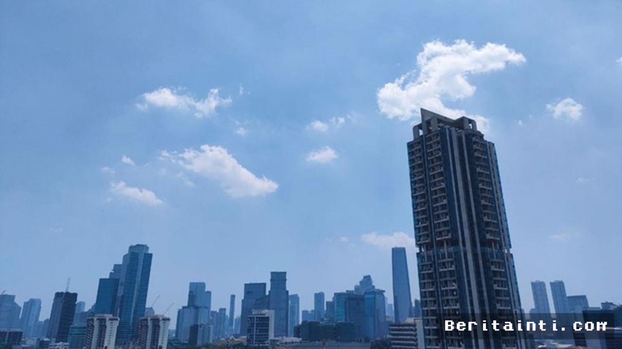 BMKG Prediksi Jakarta Didominasi Cuaca Cerah Berawan Seharian