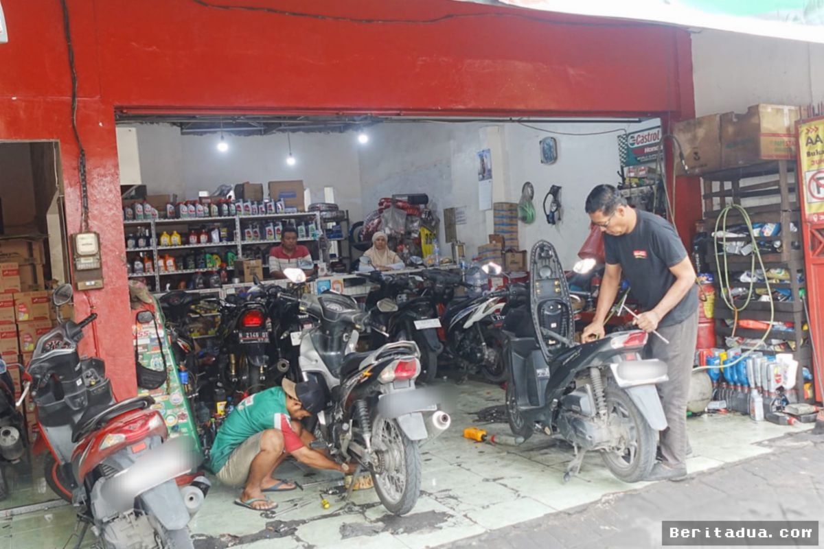 JAKARTA — Pengendara Diimbau Cek Komponen Mandiri Saat Motor Berat