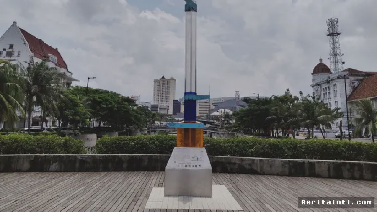 JAKARTA — Tugu Kali Besar Menjadi Peringatan Nyata Penurunan Muka Tanah