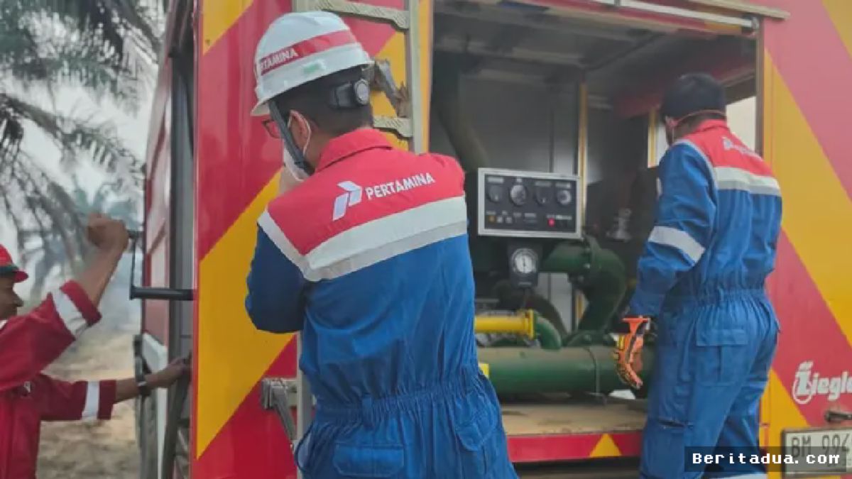 PASIR SIALANG JAYA — Pertamina Padamkan Karhutla Dekat Sumur ML-12