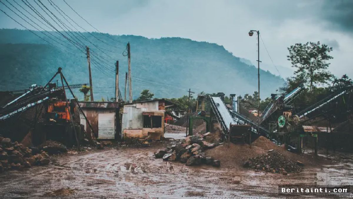 BMKG Peringatkan Potensi Banjir Bandang dan Longsor Susulan di Cianjur