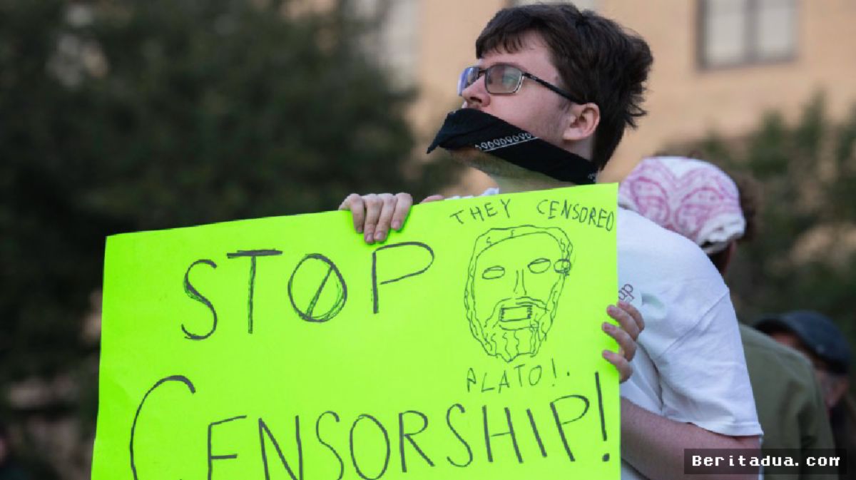 TEXAS — Universitas Negeri Hapus Ratusan Mata Kuliah Akibat Tekanan Politik