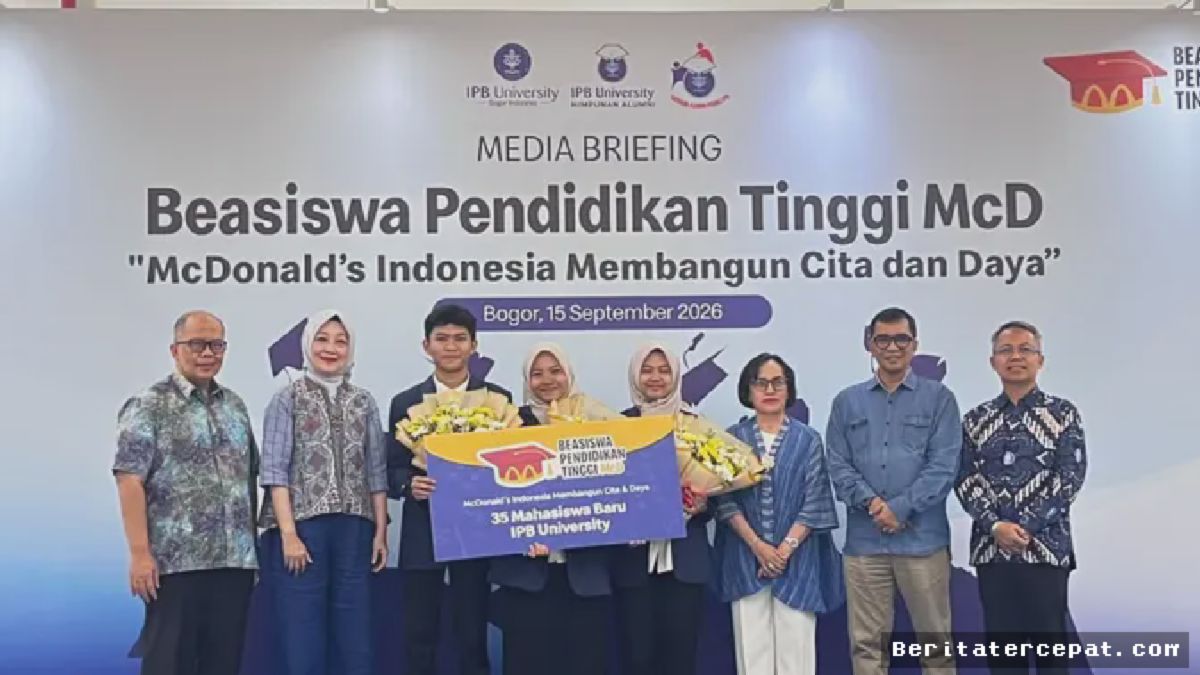Bogor — McDonald's Indonesia Salurkan Beasiswa untuk 35 Mahasiswa IPB