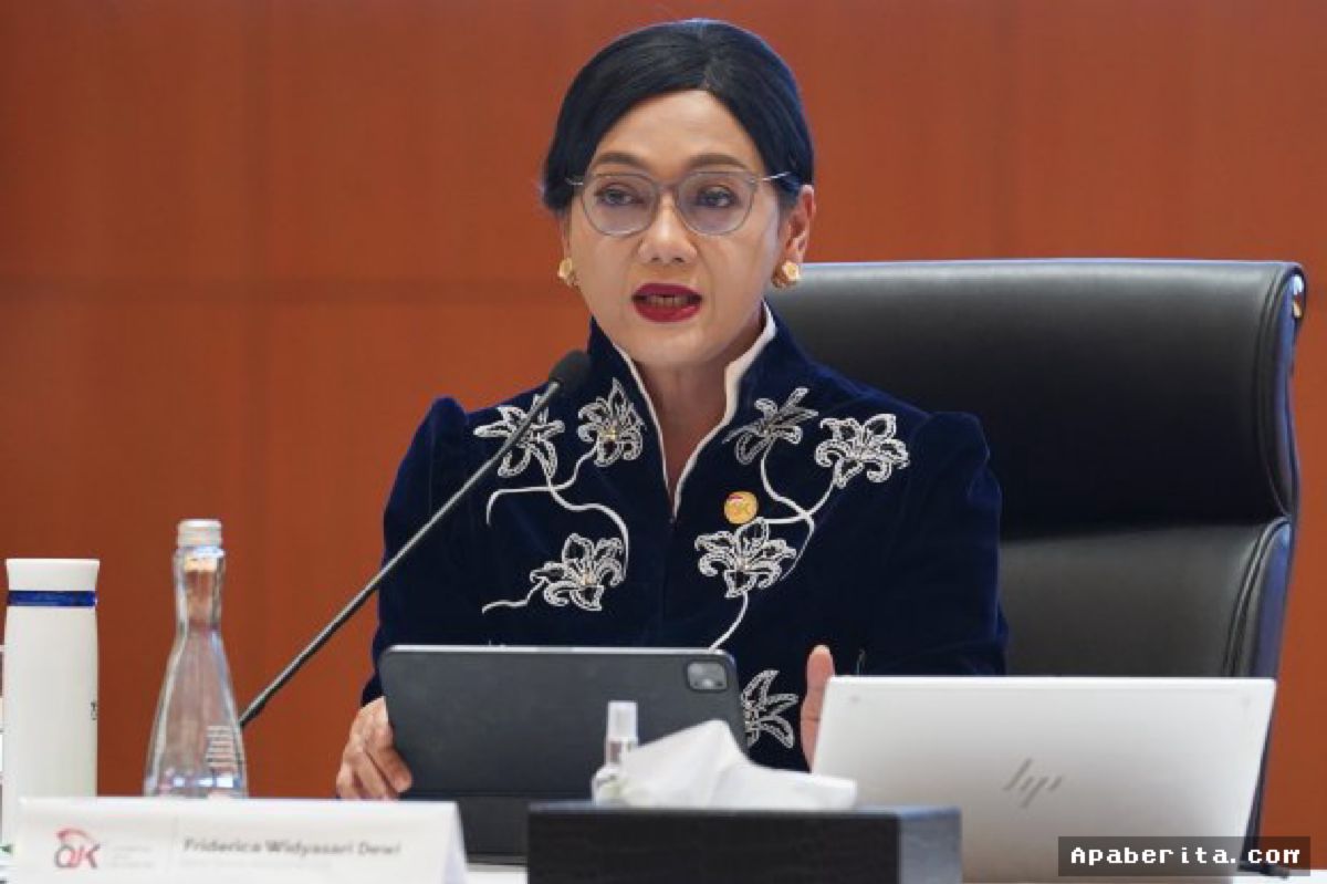 Cegah Greenwashing, OJK Wajibkan Laporan Keberlanjutan Mulai 2027