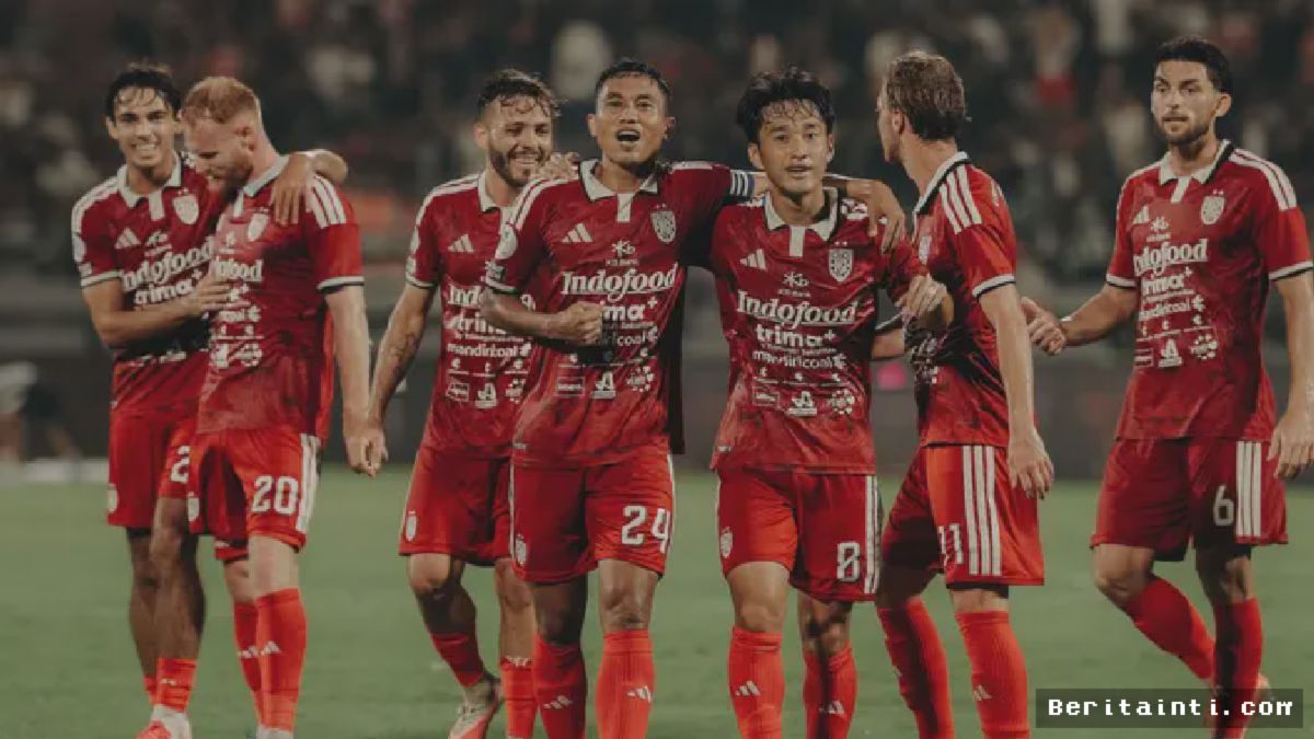GIANYAR — Bali United Tundukkan Kalteng FC di Stadion Dipta