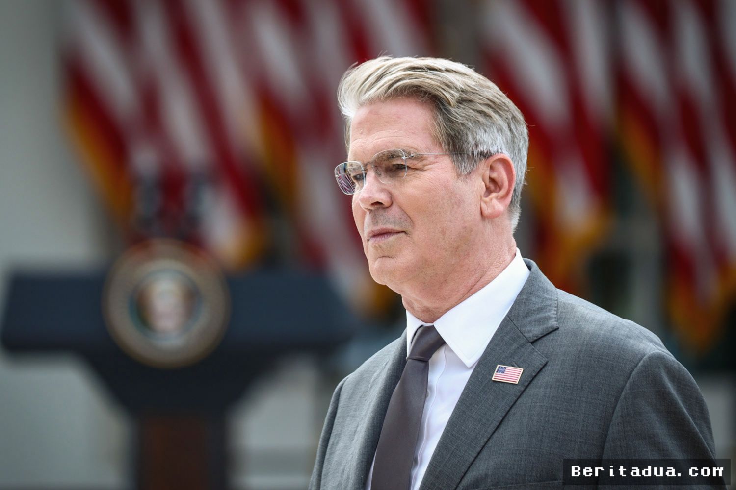 WASHINGTON — AS Perpanjang Gencatan Senjata Dagang dengan Tiongkok Dua Bulan