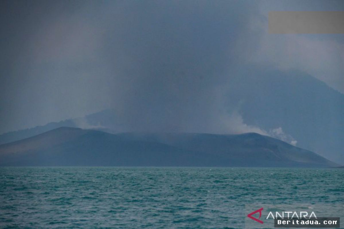 LAMPUNG — Abu Vulkanik Erupsi Krakatau Berpotensi Melayang Hingga Berbulan-bulan