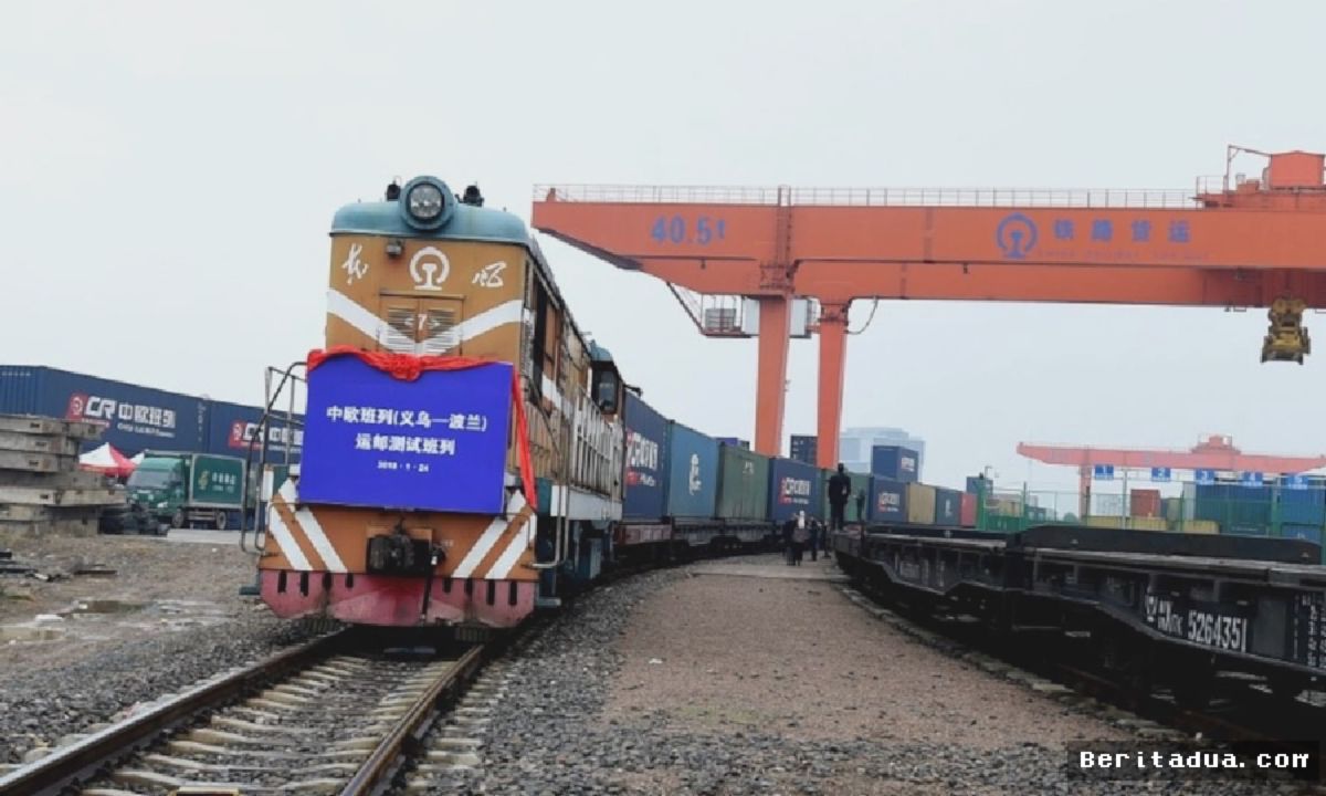 Beijing — China Selesaikan Terowongan Kunci Jalur Kereta Asia Tengah