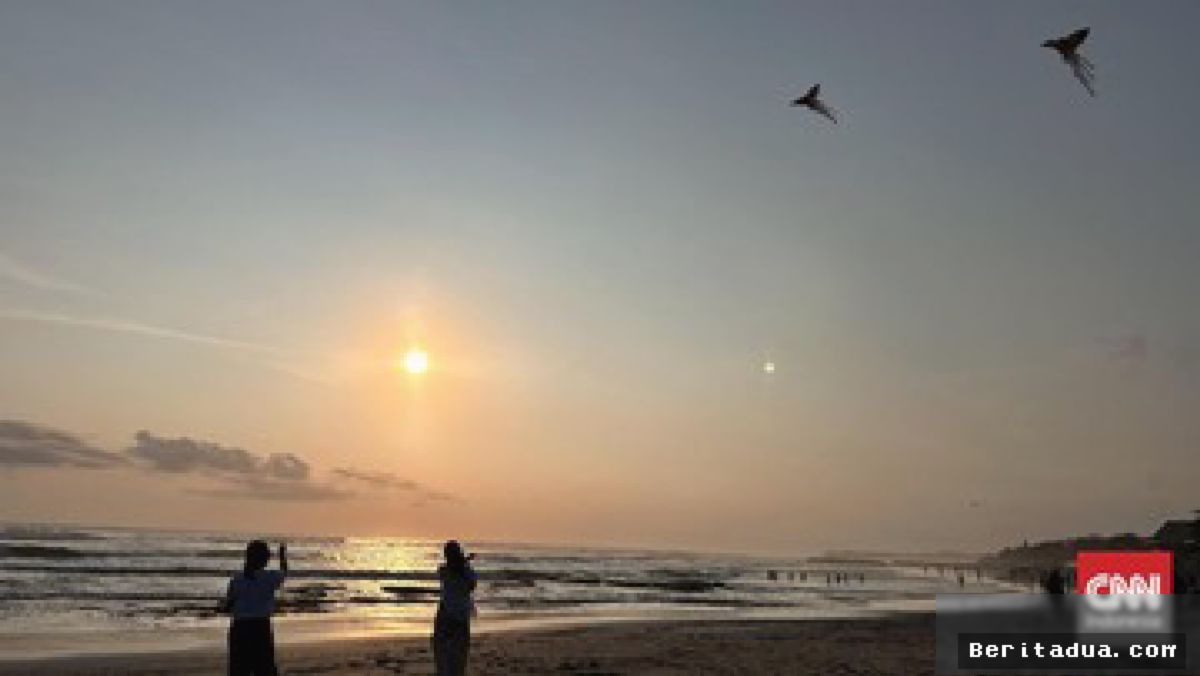Wisatawan Telusuri Sisi Sunyi di Balik Hiruk-Pikuk Pesisir Canggu