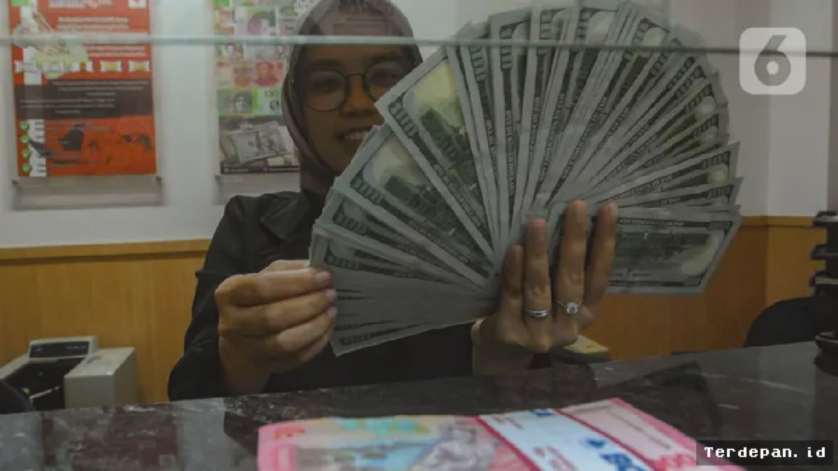 Rupiah Tembus Rp16.000 per Dolar AS, Tekanan Global Kian Meningkat