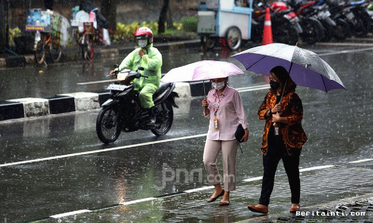BMKG Ingatkan Potensi Hujan Lebat di Sejumlah Kota Hari Ini