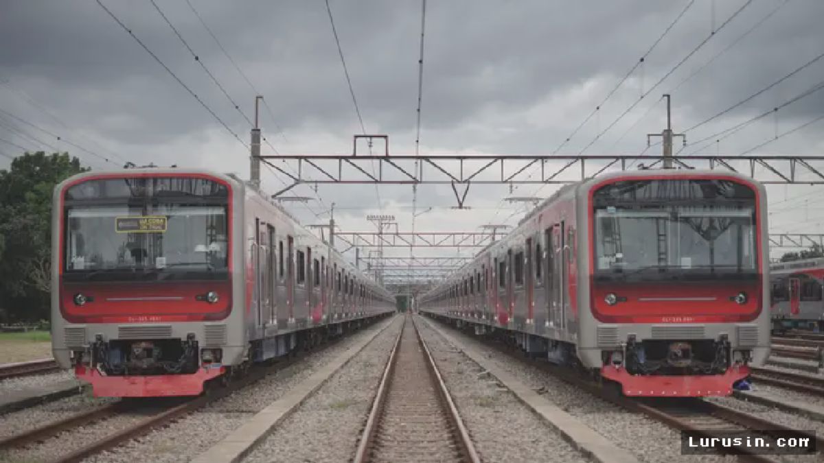 KAI Commuter Resmikan Operasional Dua Rangkaian KRL Buatan PT INKA