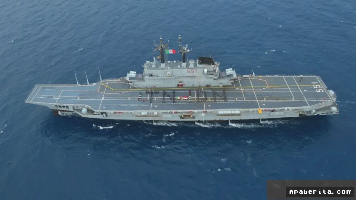 Kapal Induk Garibaldi Masuki Perairan Indonesia Dikawal Dua KRI
