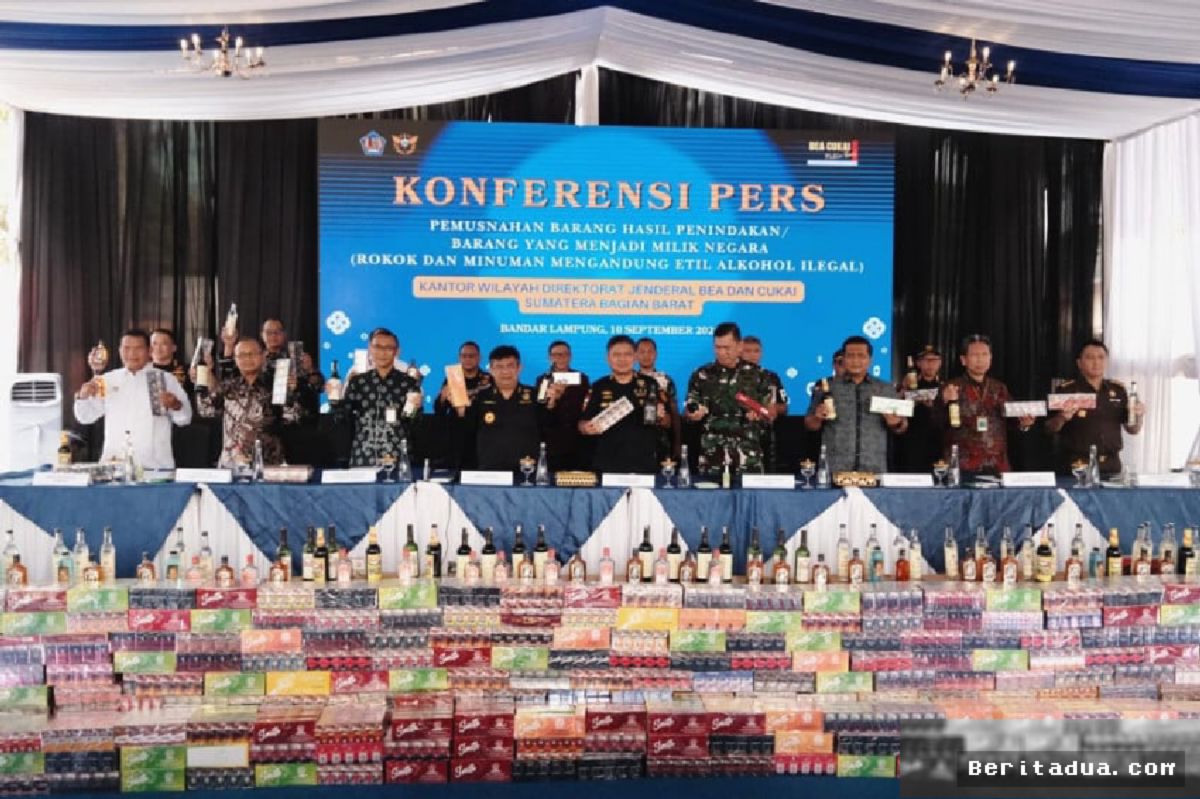 Bandar Lampung — Bea Cukai Musnahkan Barang Ilegal Rp68,8 Miliar