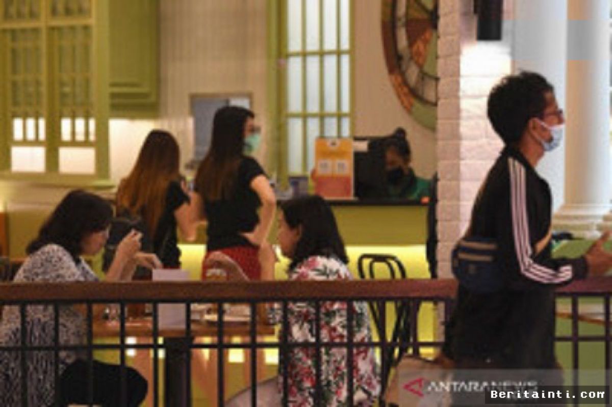 JAKARTA — Budaya Nongkrong Malam Minggu Memicu Lonjakan Konsumsi Urban