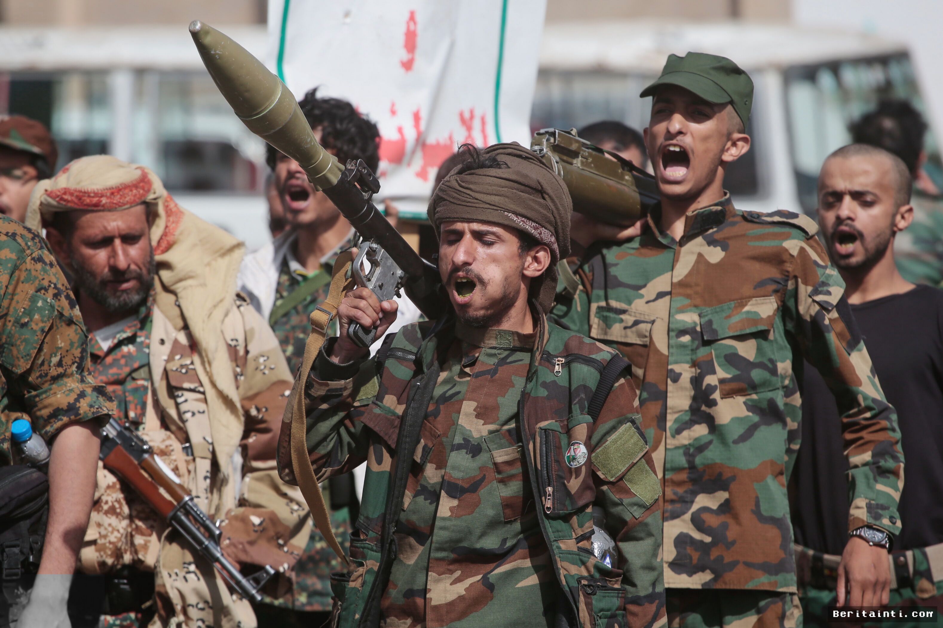 Yaman — Milisi Houthi Kuasai Pulau Strategis Selat Bab el-Mandeb
