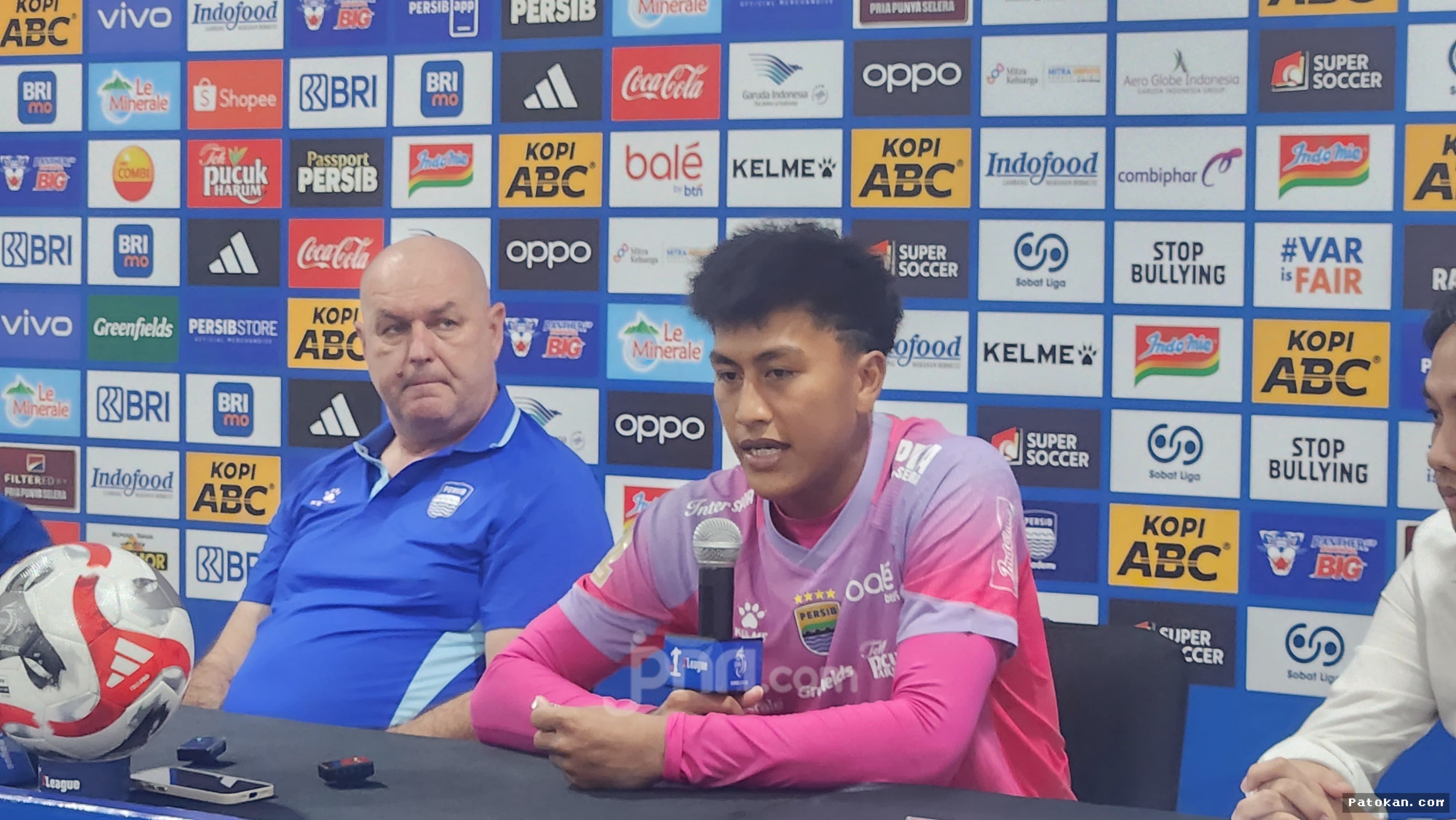 Bandung — Fitrah Maulana Siap Jaga Gawang Persib Hadapi Persija