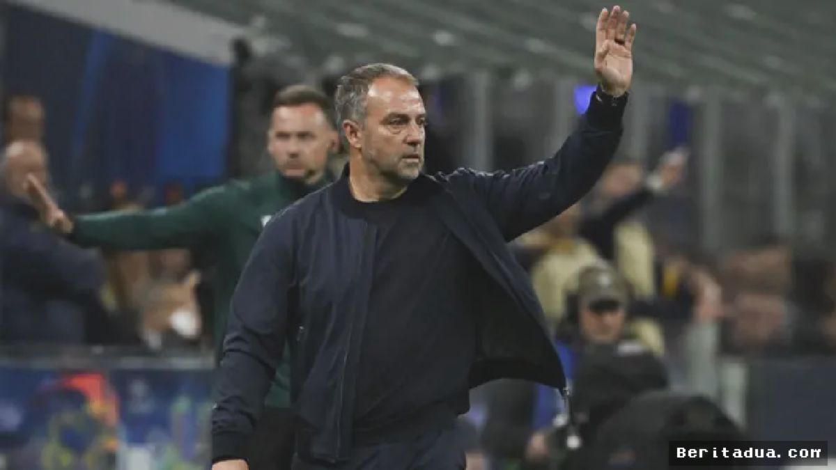 MILAN — Hansi Flick Tegaskan Komitmen Taktis Barcelona di San Siro