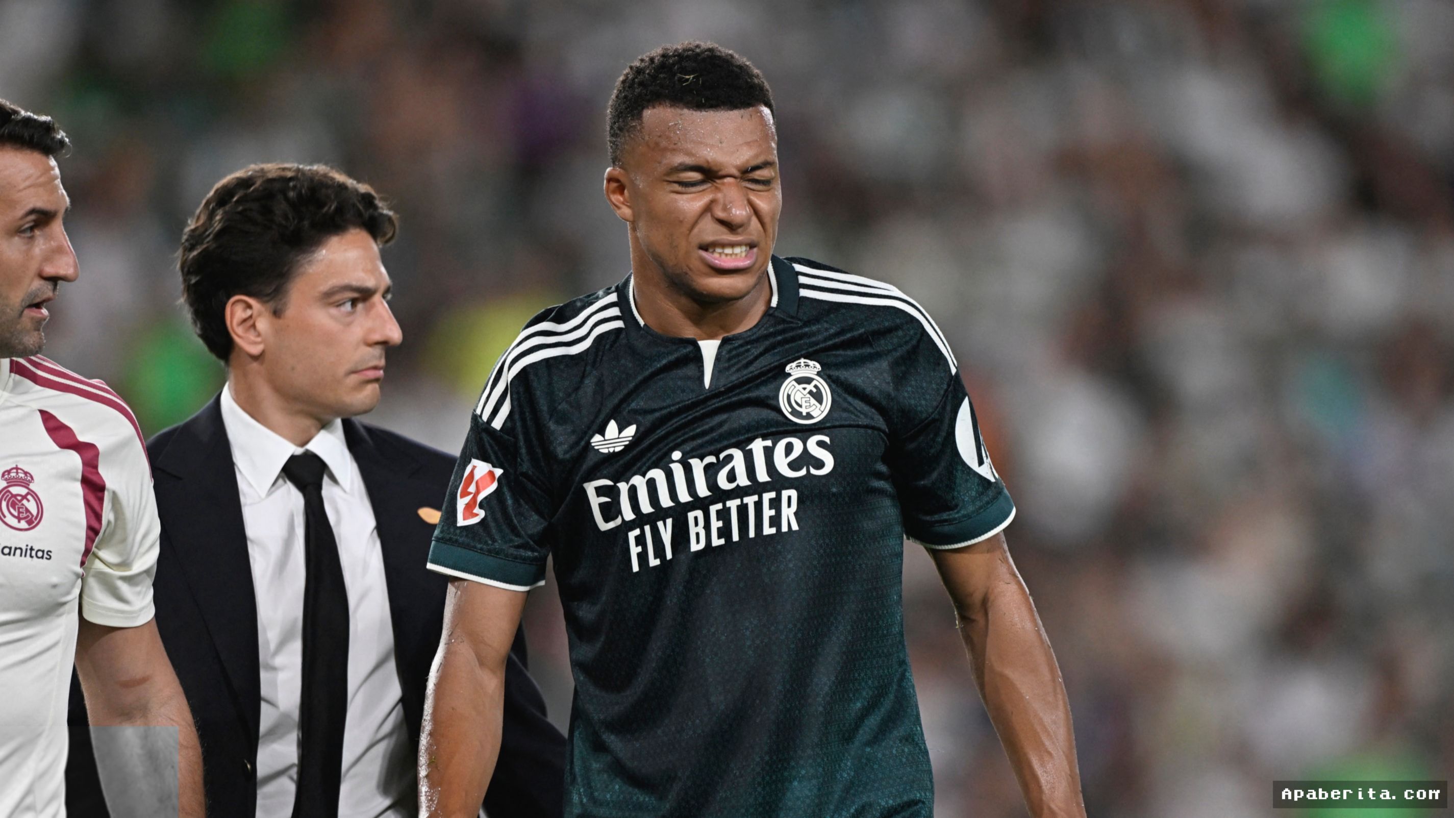 Mbappé Dikecam Politisi Sayap Kanan Prancis Usai Tolak Kaus Ceuta