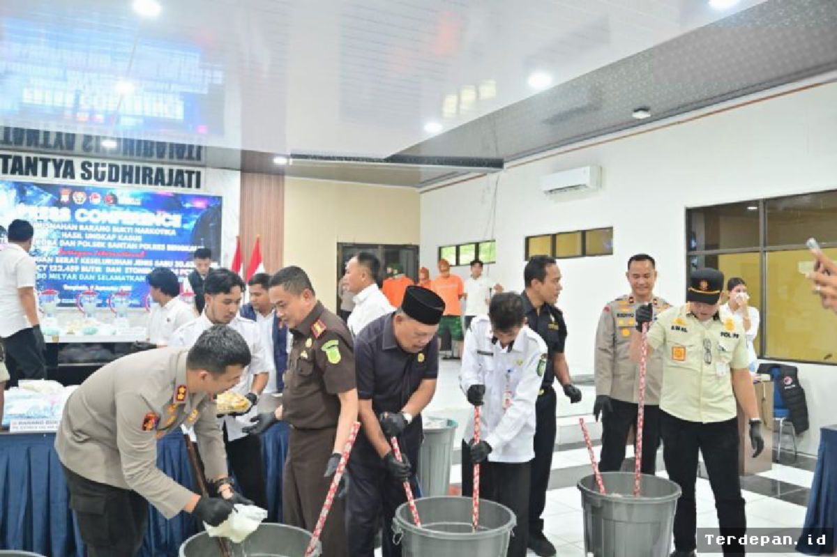 Polres Bengkalis Musnahkan 30,6 Kilogram Sabu Senilai Rp80 Miliar