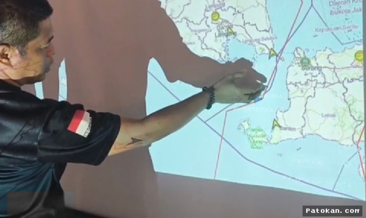 SELAT SUNDA — Pencarian Jurnalis Hilang Diperluas hingga Samudera Hindia