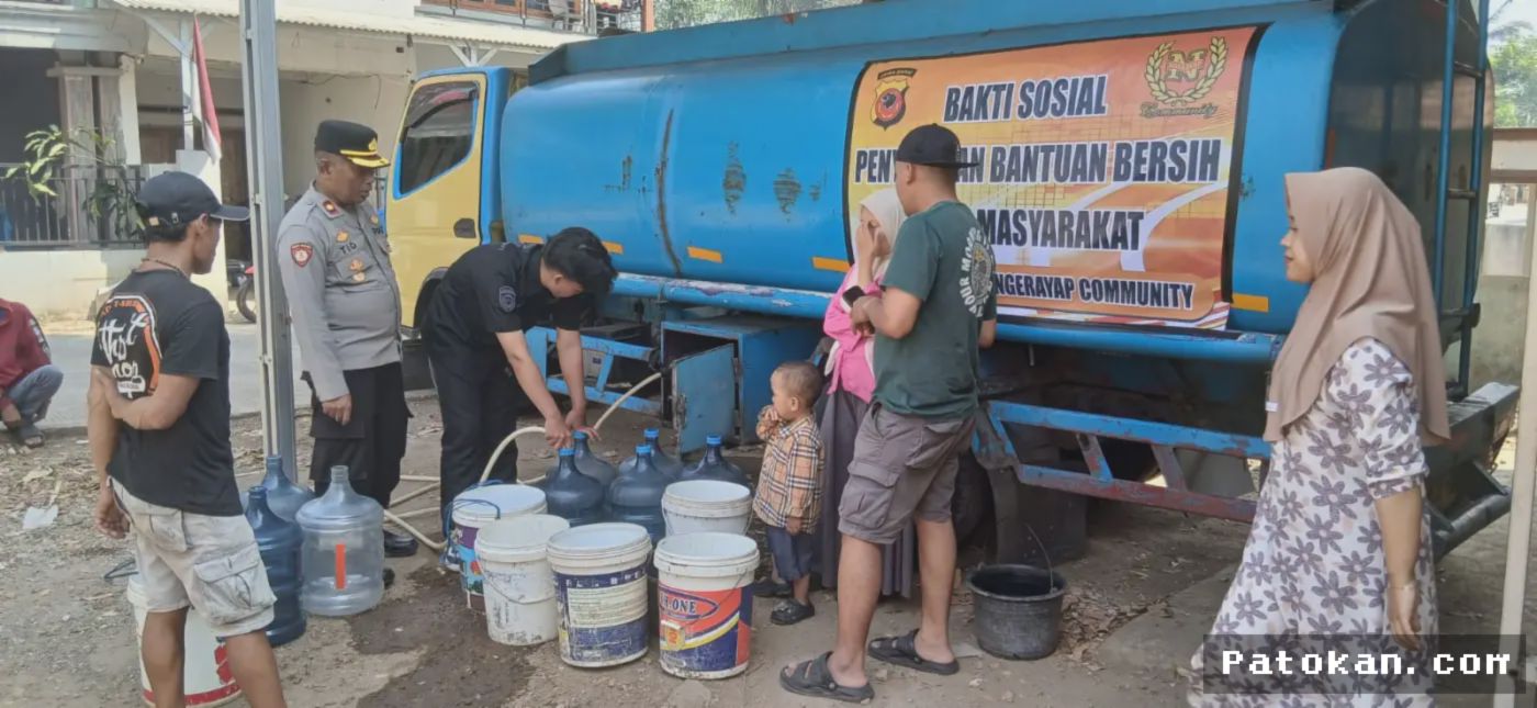 Polsek Cibeber dan NCI Salurkan Air Bersih Bagi Warga Cianjur