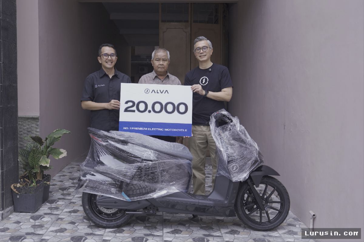 JAKARTA — ALVA Salurkan 20.000 Unit Motor Listrik di Indonesia