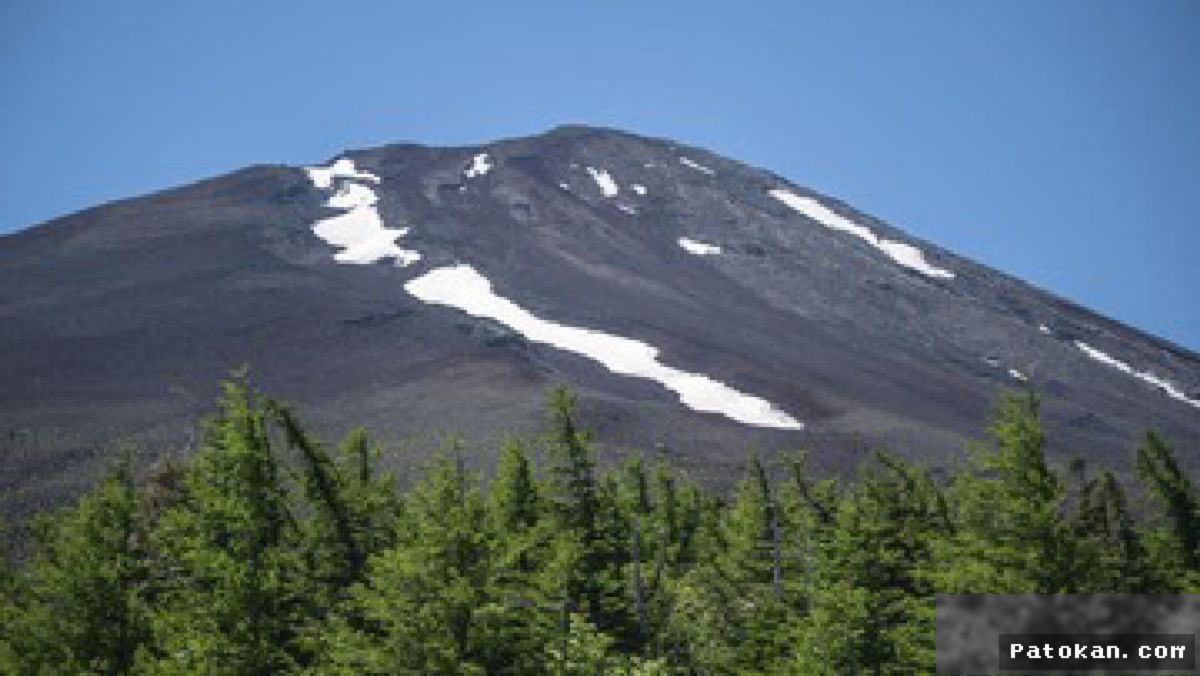 Jepang — Tarif Pendakian Gunung Fuji Bakal Naik Tahun Depan
